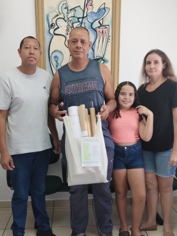 Entrega do material escolar - 2025